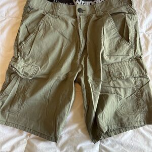 Wrangler Men's Khaki Cargo Shorts
